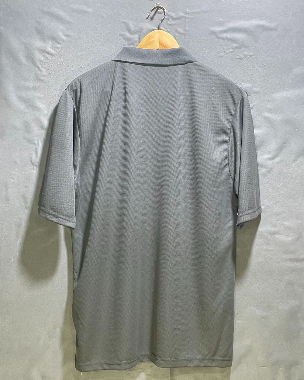 Reebok Gray Polyester Sport Polo T Shirt For Men Medium | Preloved Labels