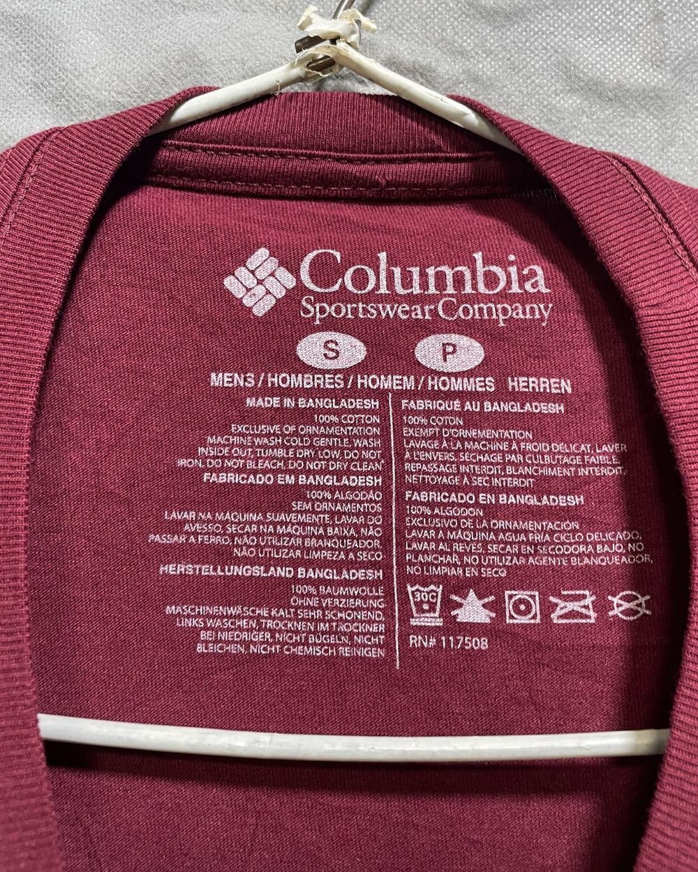 Columbia Maroon T Shirt For Men Medium | Preloved Labels