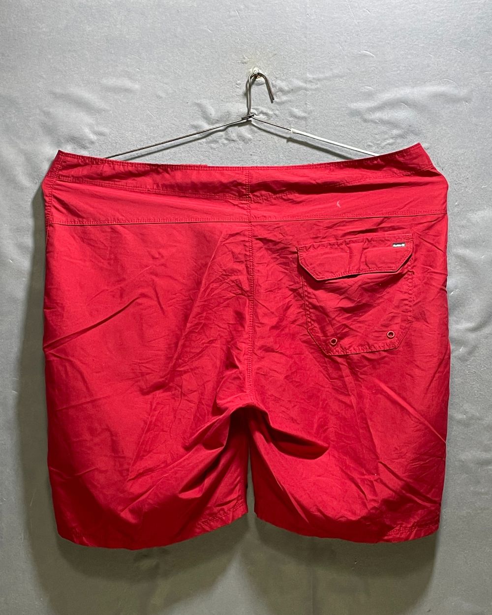 Hurley Red Cotton Short For Men L | Preloved Labels