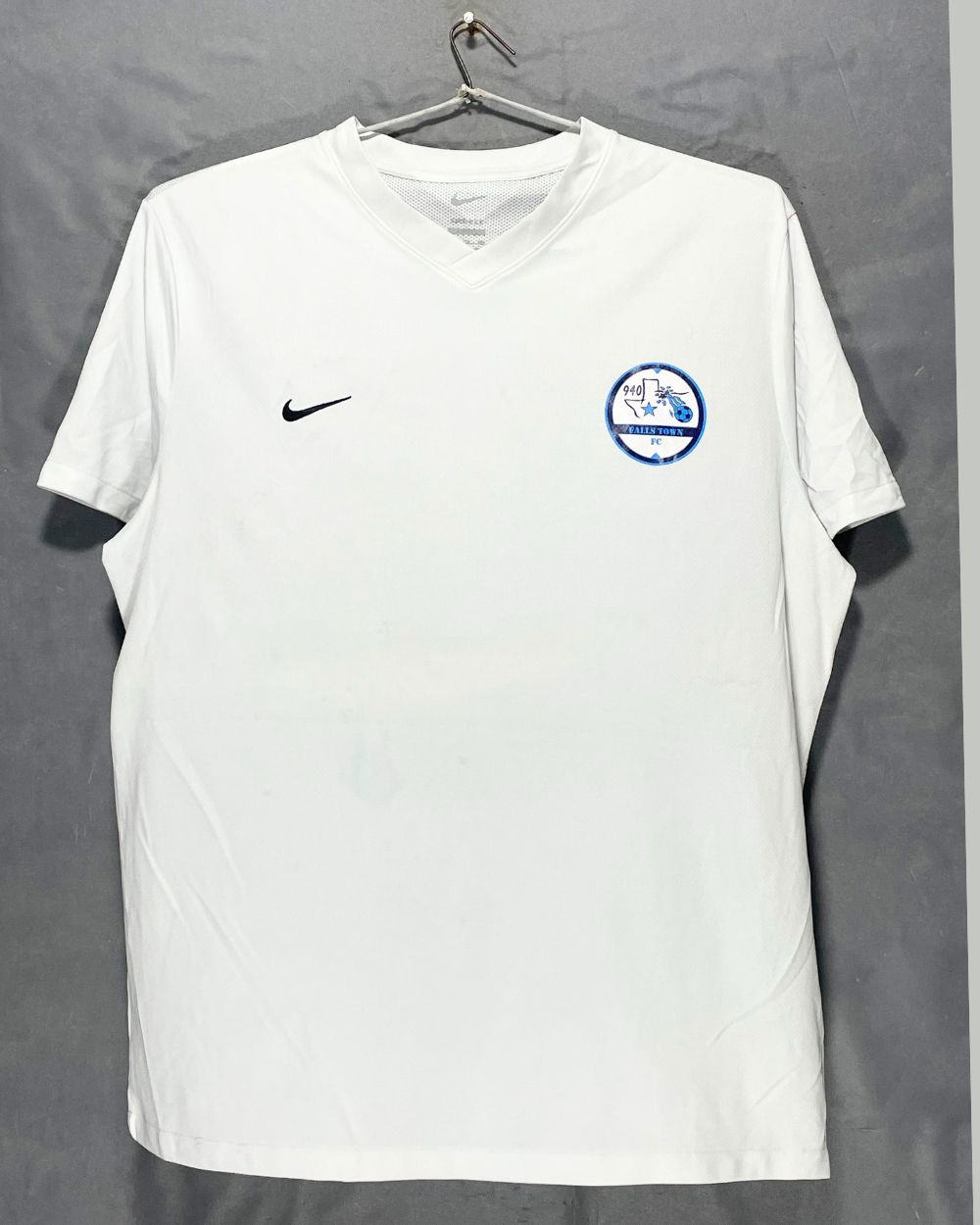 Nike White Sports T Shirt For Men XL | Preloved Labels