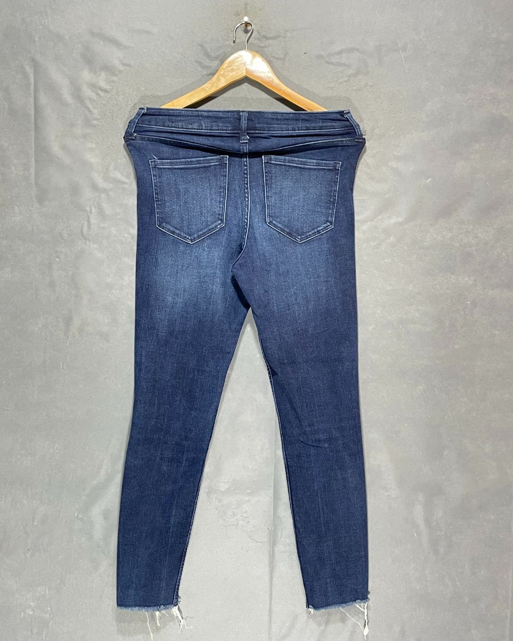 Gap Blue Jeans For Men XS | Preloved Labels