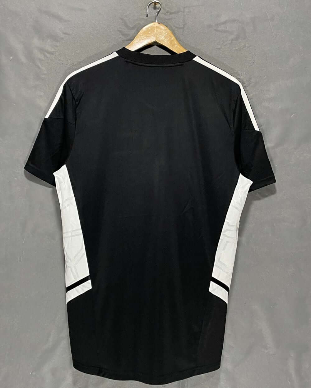 Adidas Black Sports T Shirt For Men L | Preloved Labels