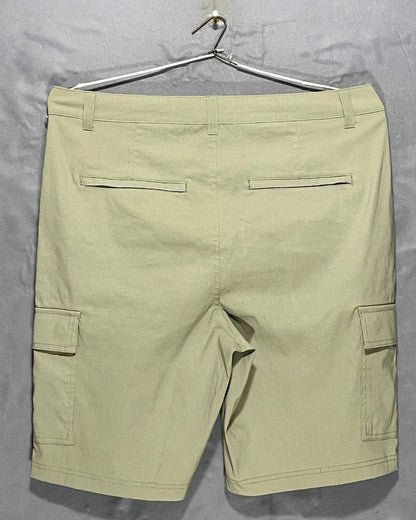 Eddie Bauer Cream Cotton Short For Men Large