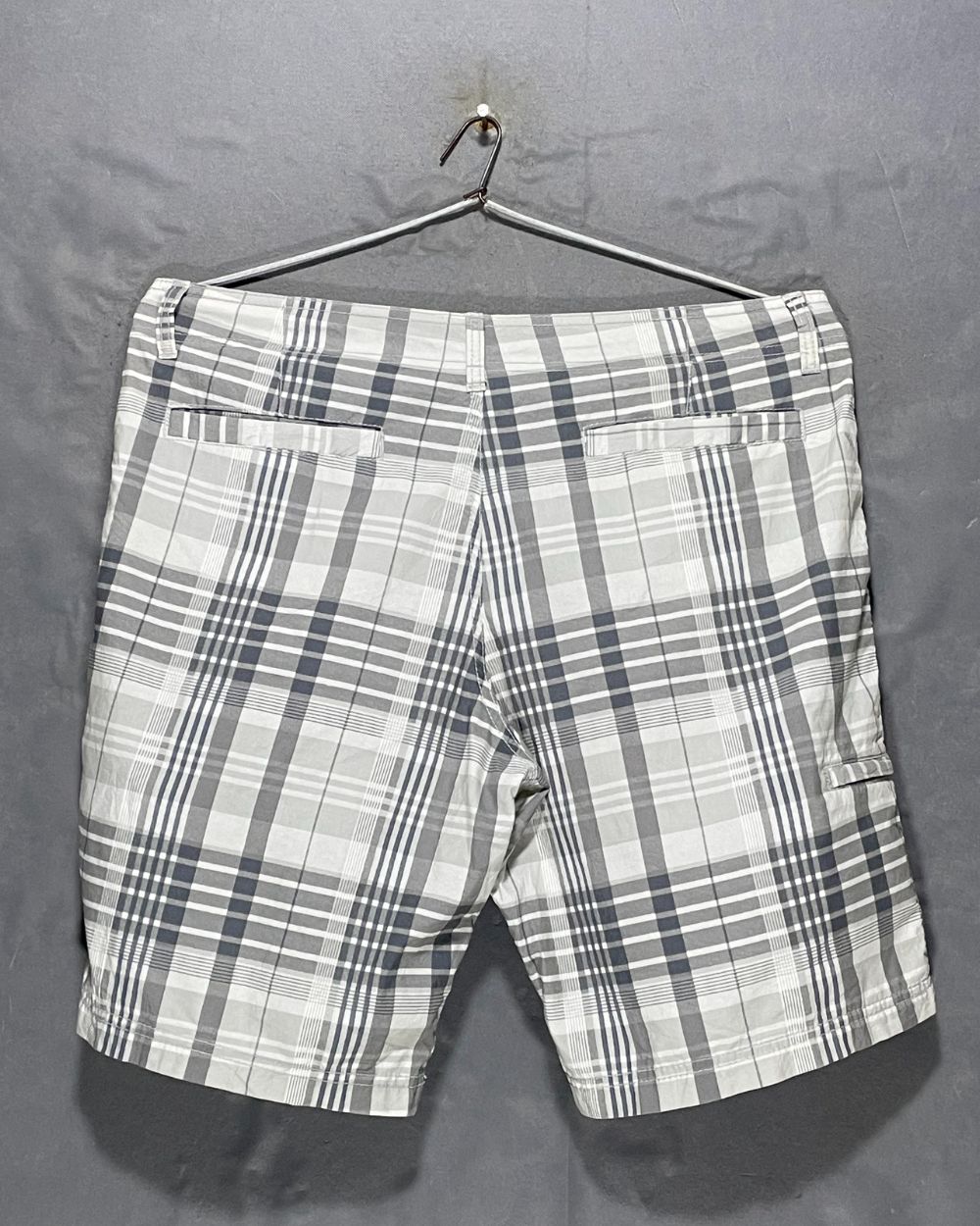 Old Navy Gray Cotton Short For Men L