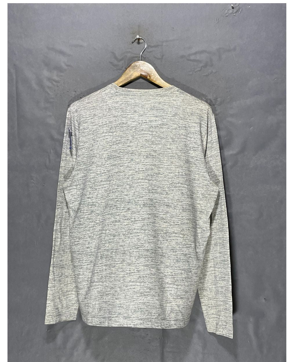 Hollister Gray T Shirt For Men Medium