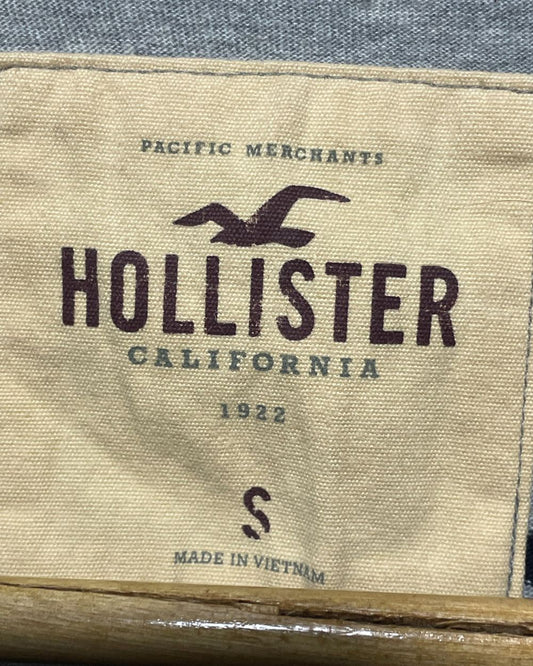 Hollister Gray T Shirt For Men Small