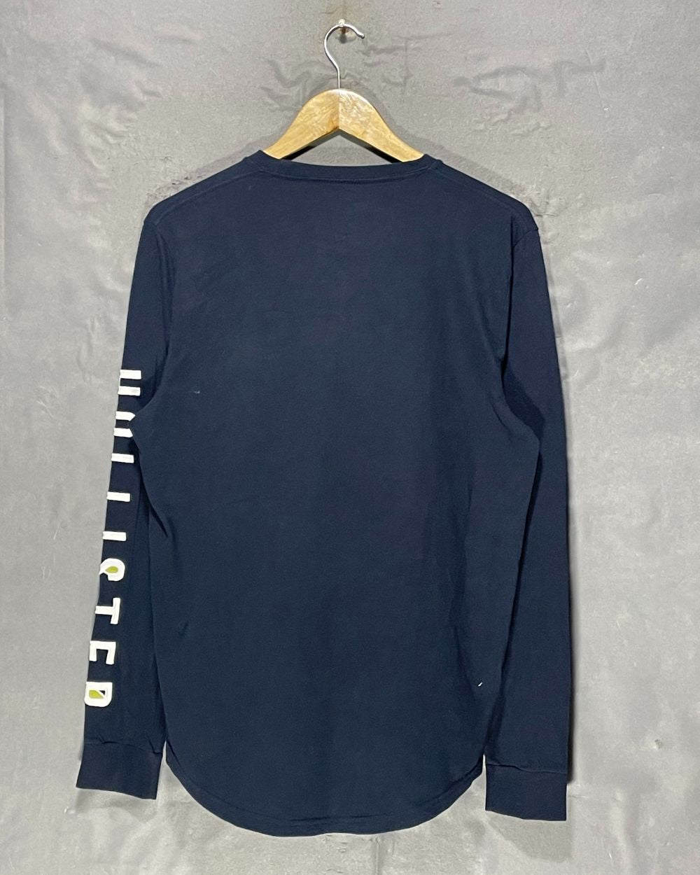 Hollister Blue T Shirt For Men Medium