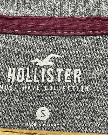 Hollister Gray T Shirt For Men Medium
