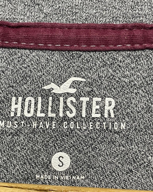 Hollister Gray T Shirt For Men Medium
