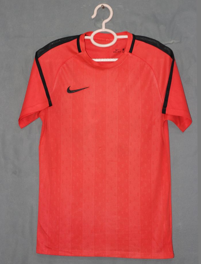 Nike Dri-Fit Branded Original For Sports Men T Shirt | Preloved Labels