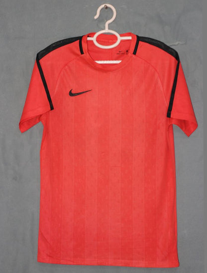 Nike Dri-Fit Branded Original For Sports Men T Shirt | Preloved Labels