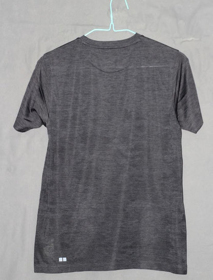 Uniqlo Dry Branded Original For Sports Men T Shirt | Preloved Labels