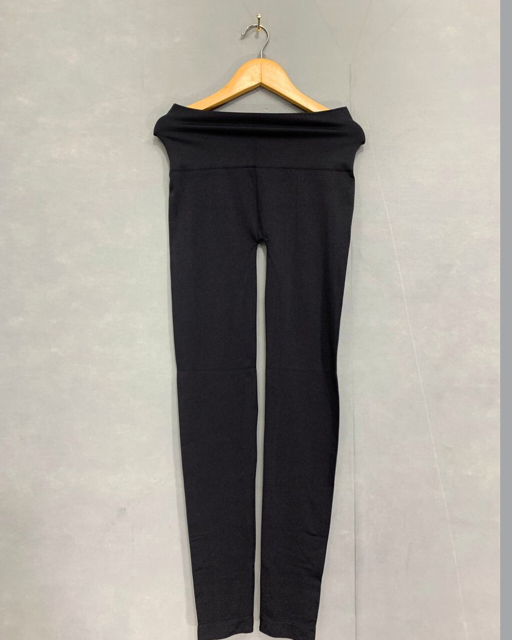 Preloved Labels Branded Original Sports Stretch Gym tights For Women