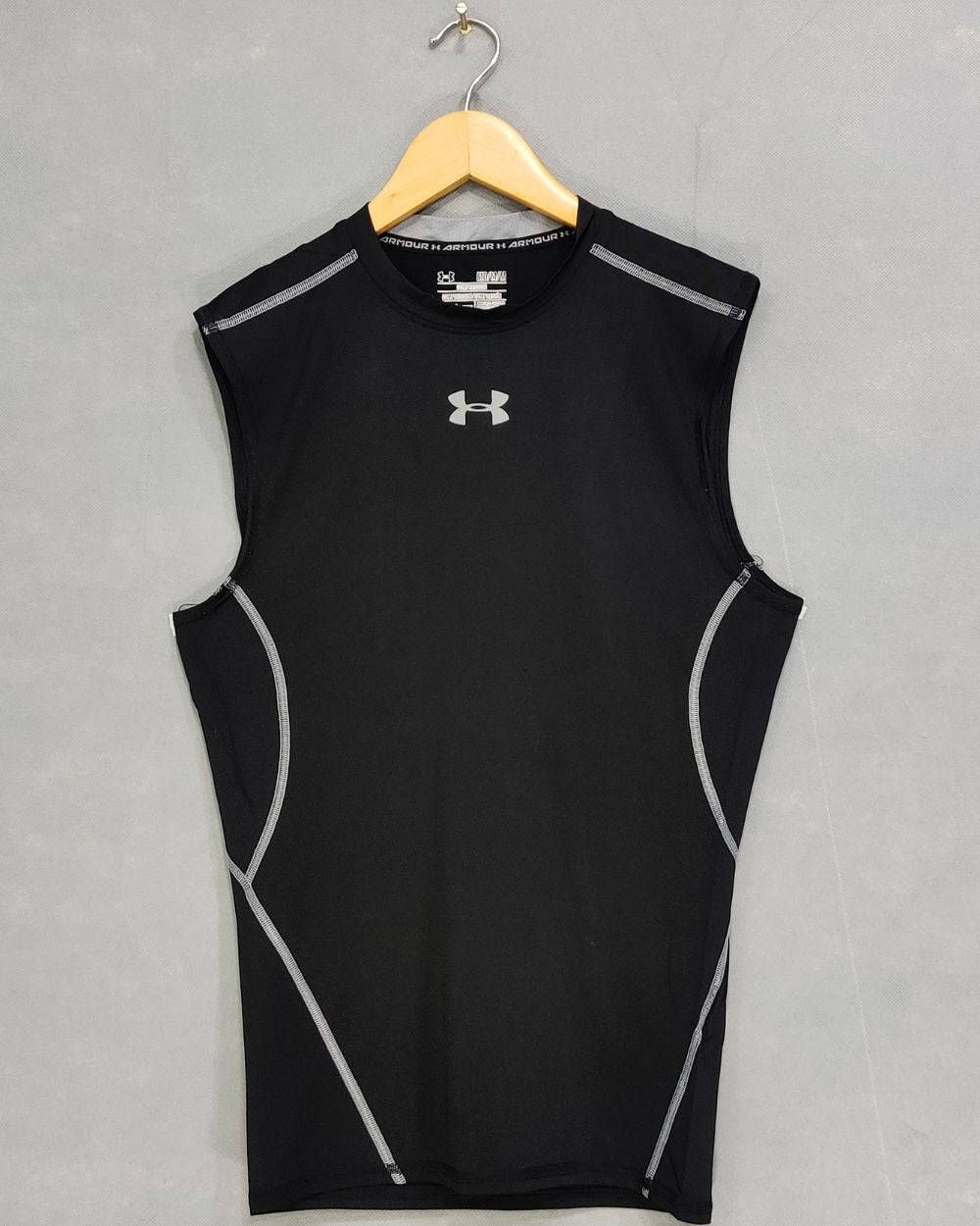 Under Armour  Branded Original Sport Vest T Shirt For Men