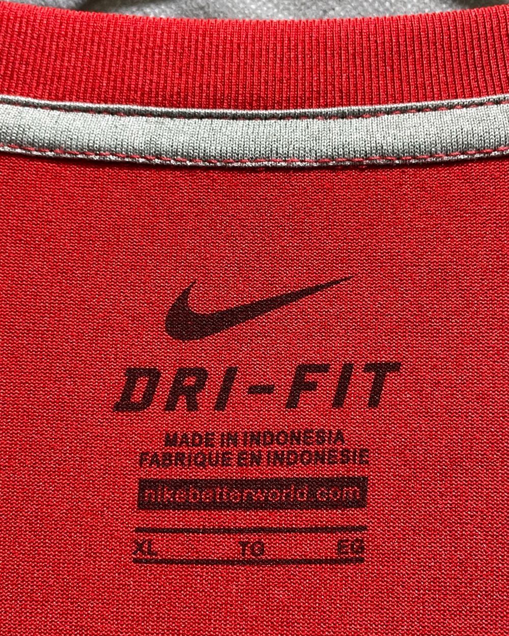 Nike Red For Men Sports T Shirt XL | Preloved Labels