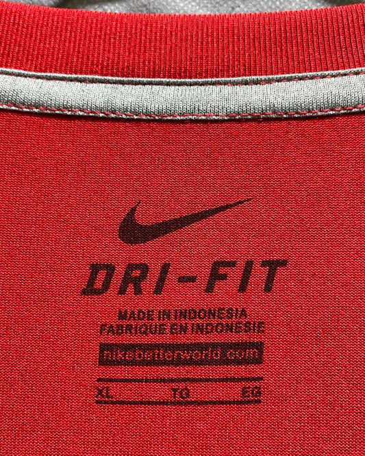 Nike Red For Men Sports T Shirt XL | Preloved Labels