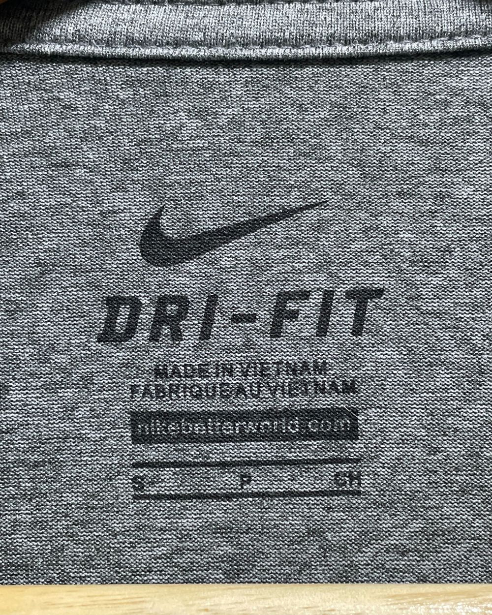 Nike Gray For Men Sports T Shirt S | Preloved Labels