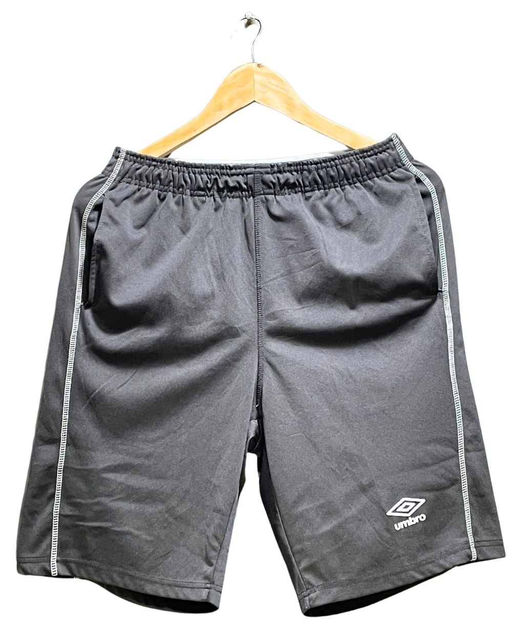 Umbro Gray Sport Short For Men M | Preloved Labels