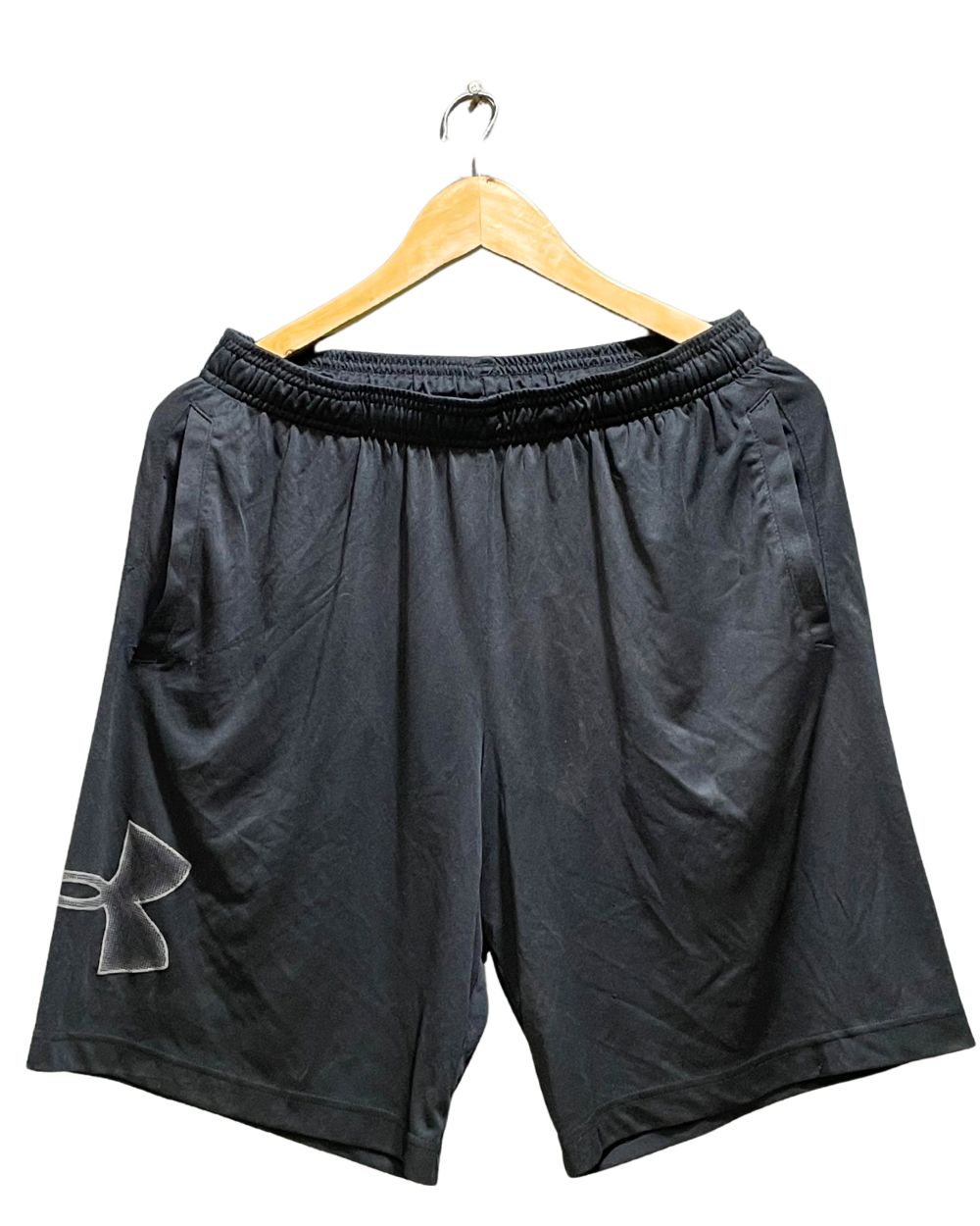 Under Armour Black Sport Short For Men L | Preloved Labels