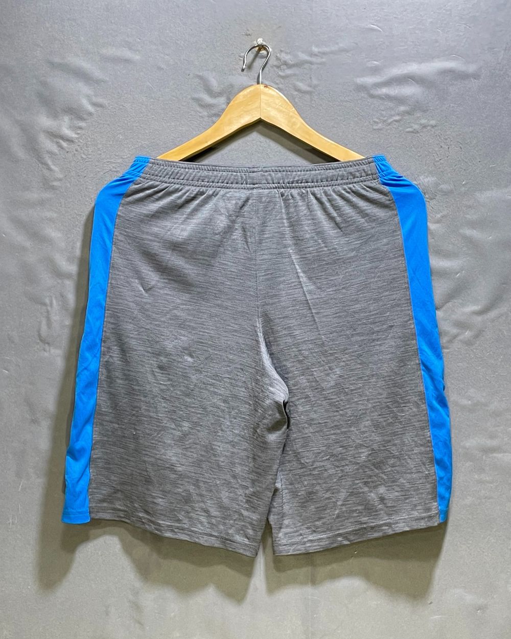 Under Armour Gray Sport Short For Men L | Preloved Labels