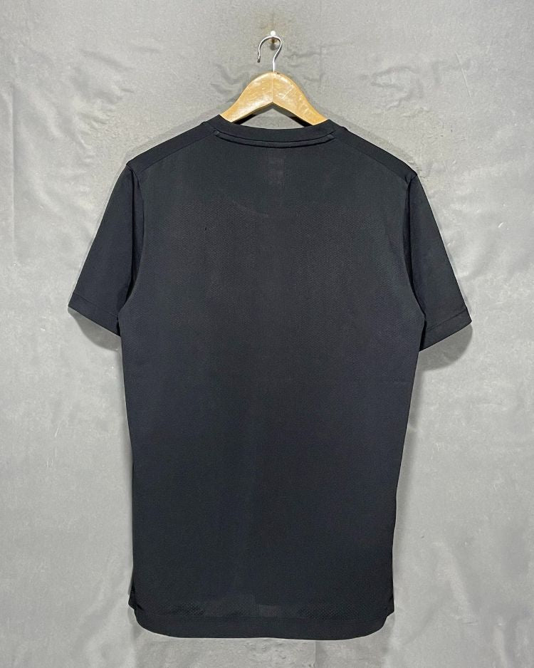 Uniqlo Black Sports T Shirt For Men M | Preloved Labels
