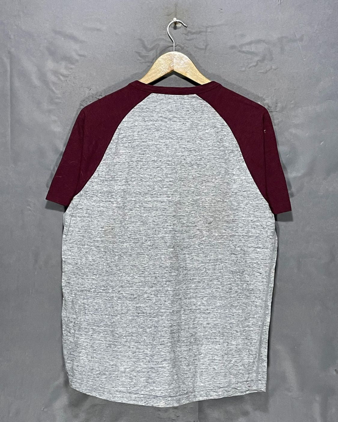 American Eagle Gray T Shirt For Men M