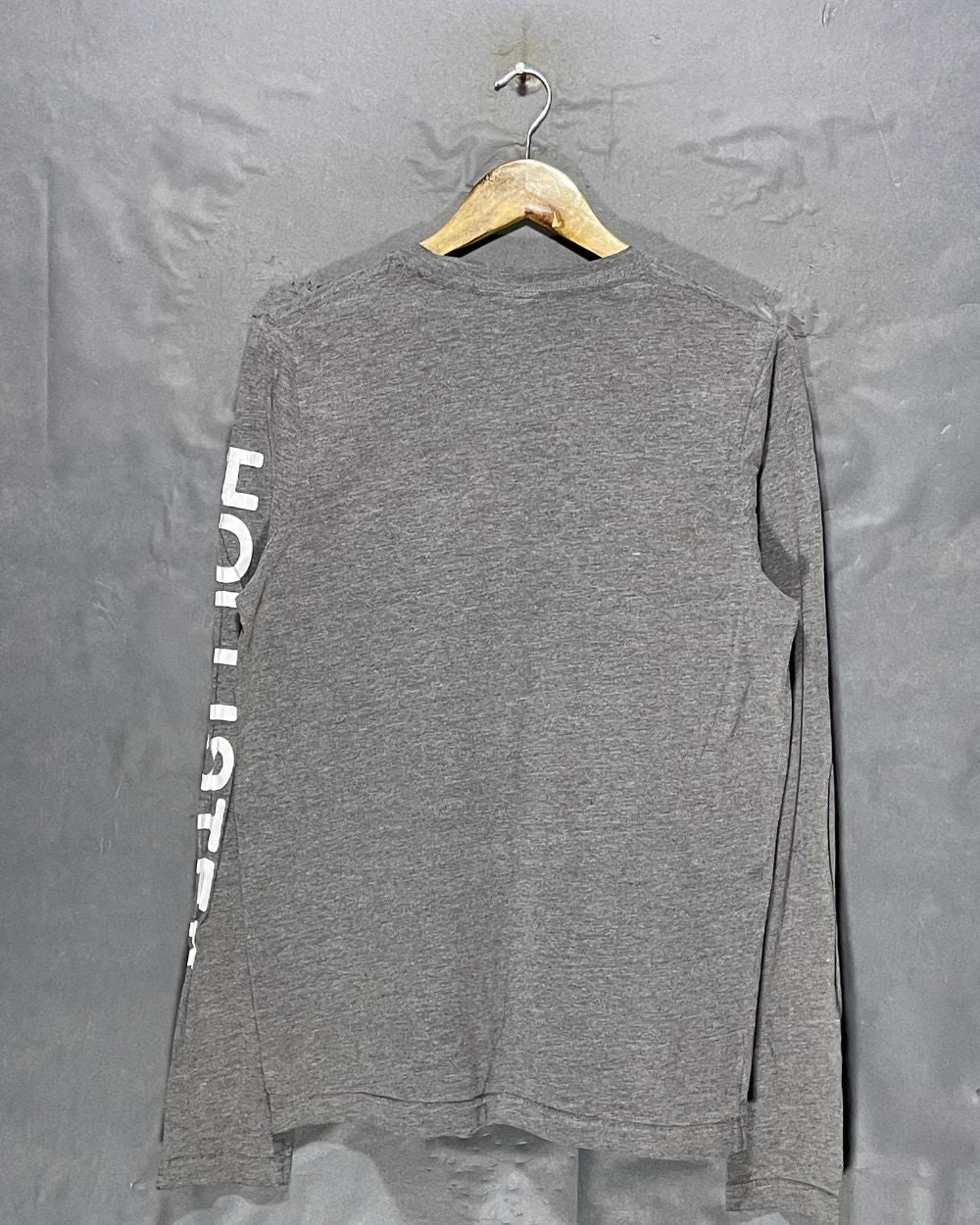 Hollister Gray T Shirt For Men M