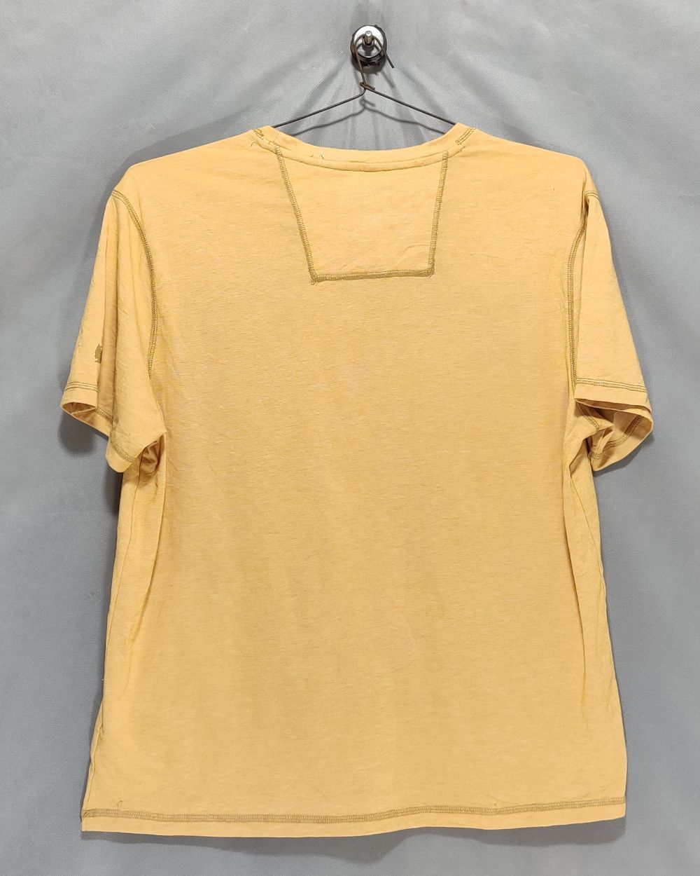 GH Basso & Co Cream T Shirt For Men L