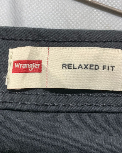 Wrangler Black Cotton For Men Cargo Pant M
