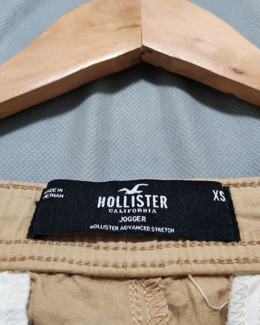 Hollister Khaki Cotton For Men Cargo Pant XS