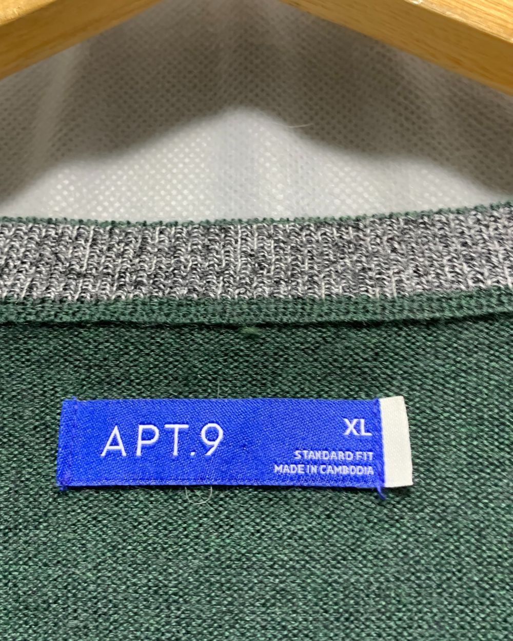 APT.9 Gray For Men Sweater XL