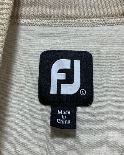 Fj Cream For Men Vest Sweater L