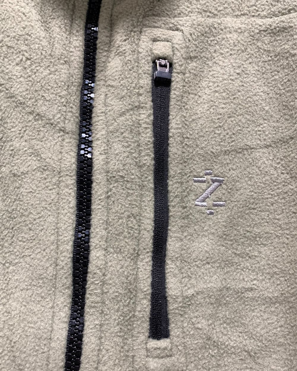 Izod Green For Men Zipper XL