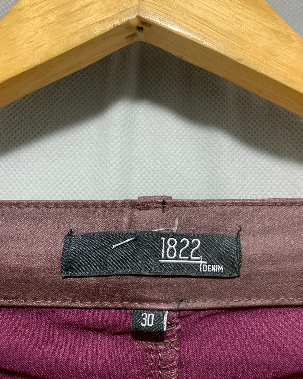 1822 Denim Maroon Jeans For Women M