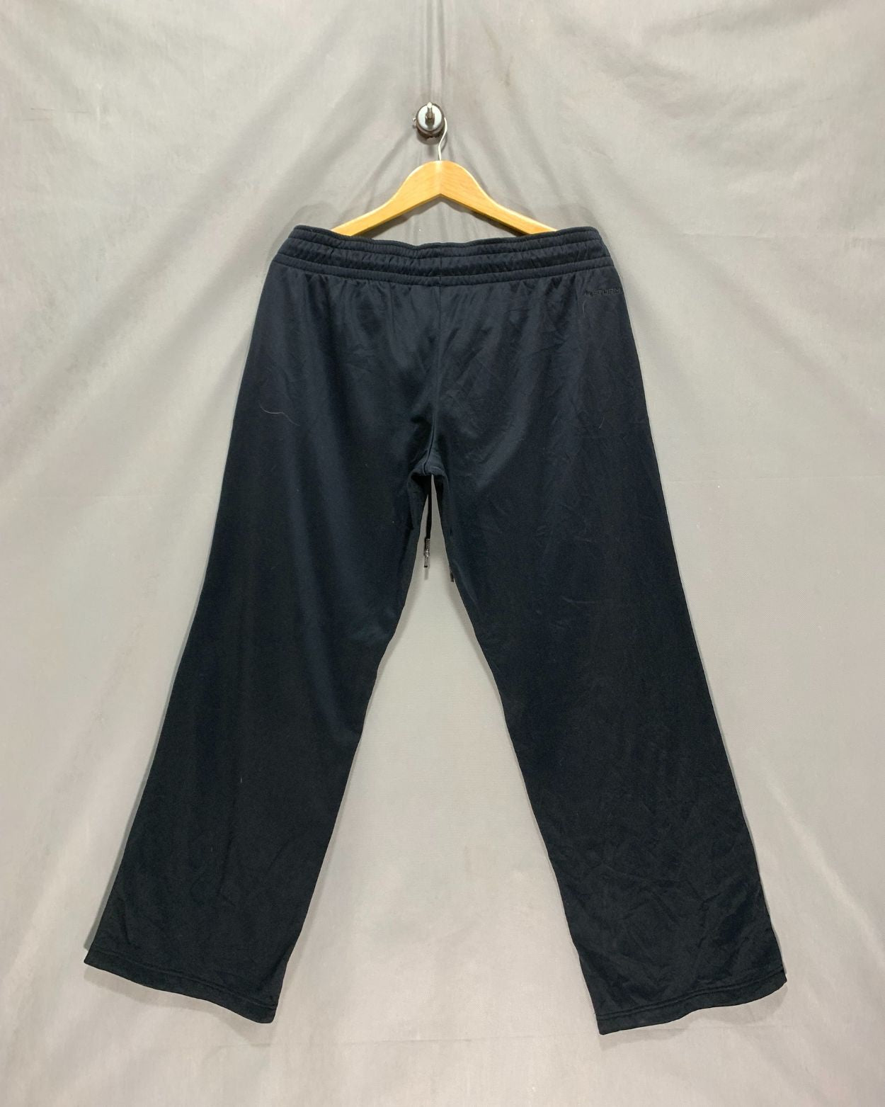 Under Armour Black Trouser For Men XL