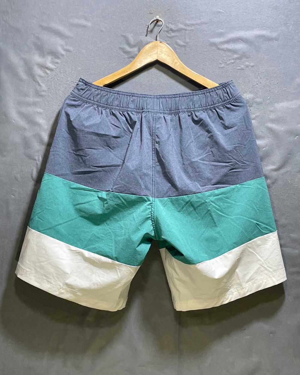 H&M Gray Cotton Short For Men M | Preloved Labels