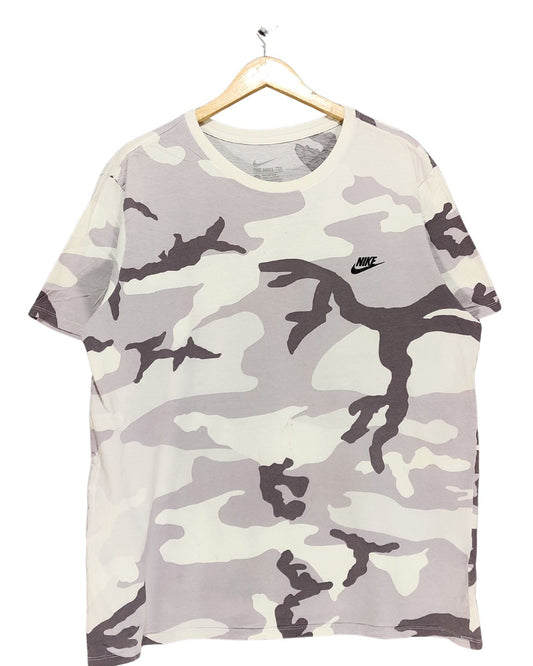 Nike Camouflage T Shirt For Men XL