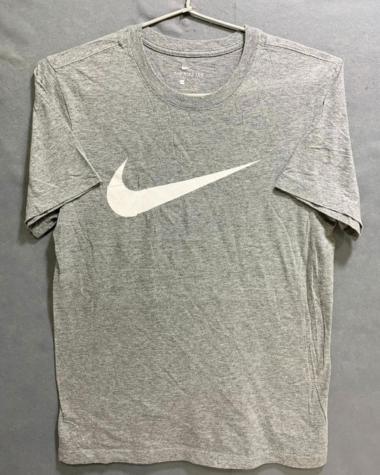 Nike The Tee Gray Cotton T Shirt For Men Small