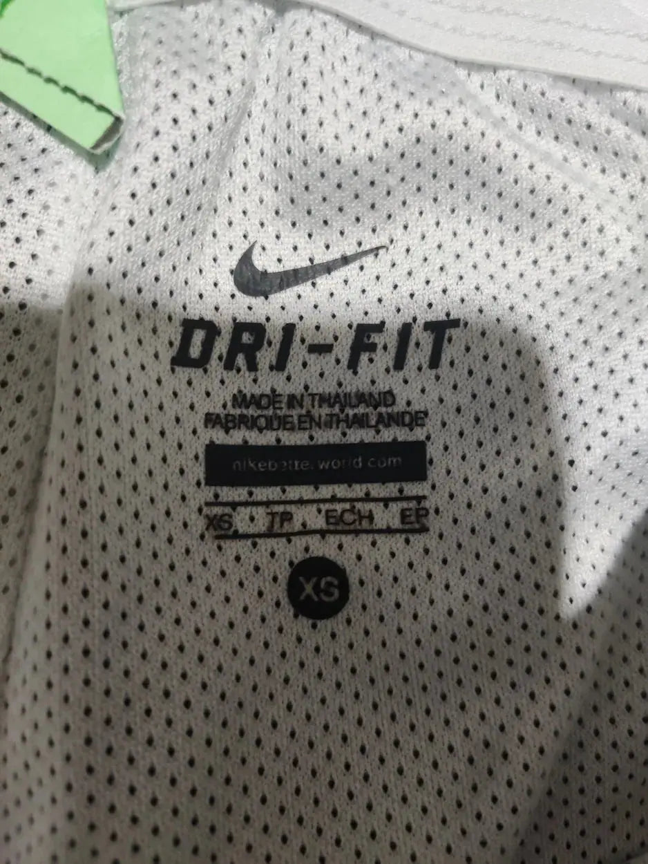 Nike Dri Fit Women Black Sport Short – Preloved Labels (view 3)