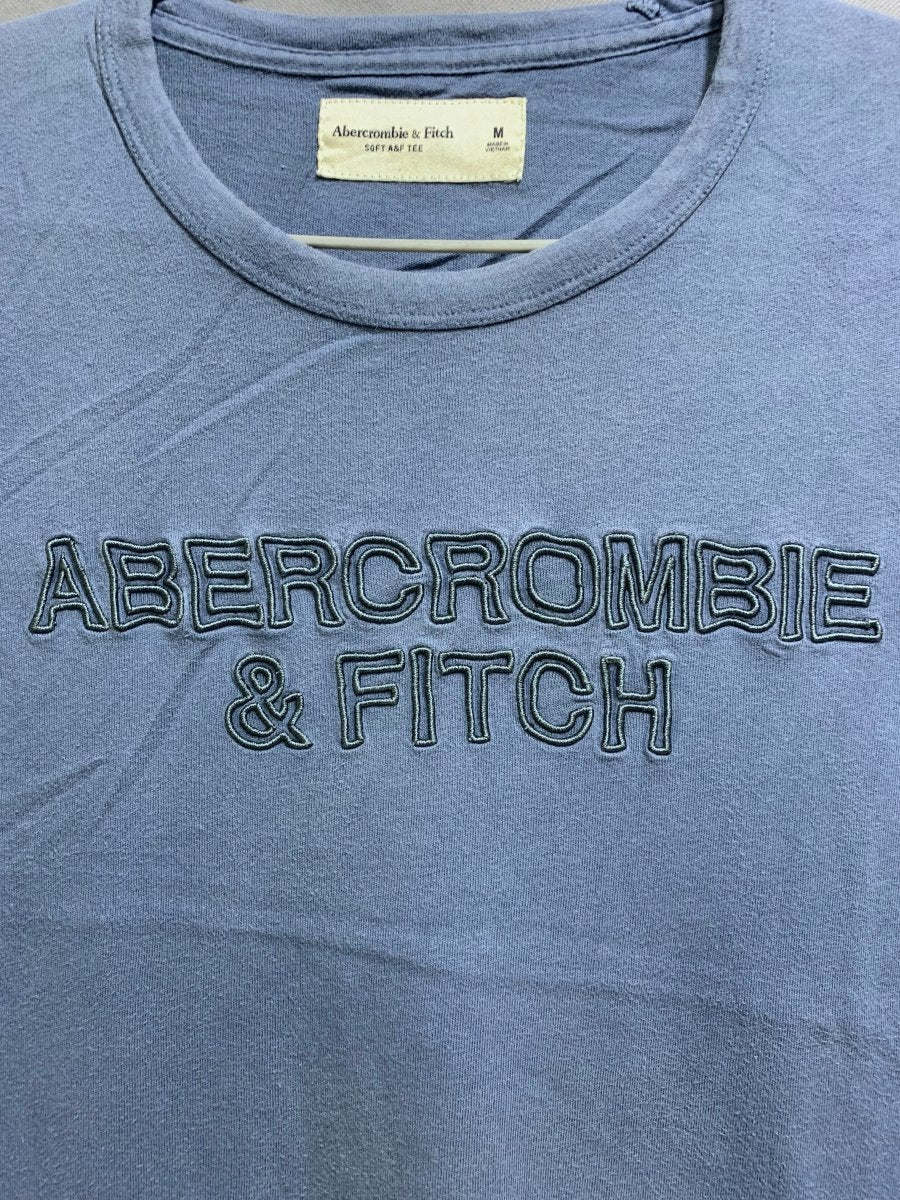 Abercrombie & Fitch Branded Original Cotton Deck & Gray T Shirt For Men - Preloved Labels