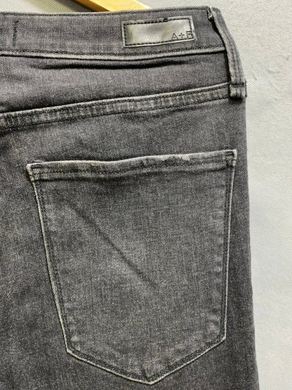 Abercrombie & Fitch Branded Original Denim Jeans For Men - Preloved Labels
