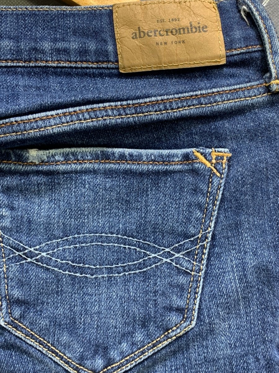 Abercrombie & Fitch Branded Original Denim Short For Women - Preloved Labels
