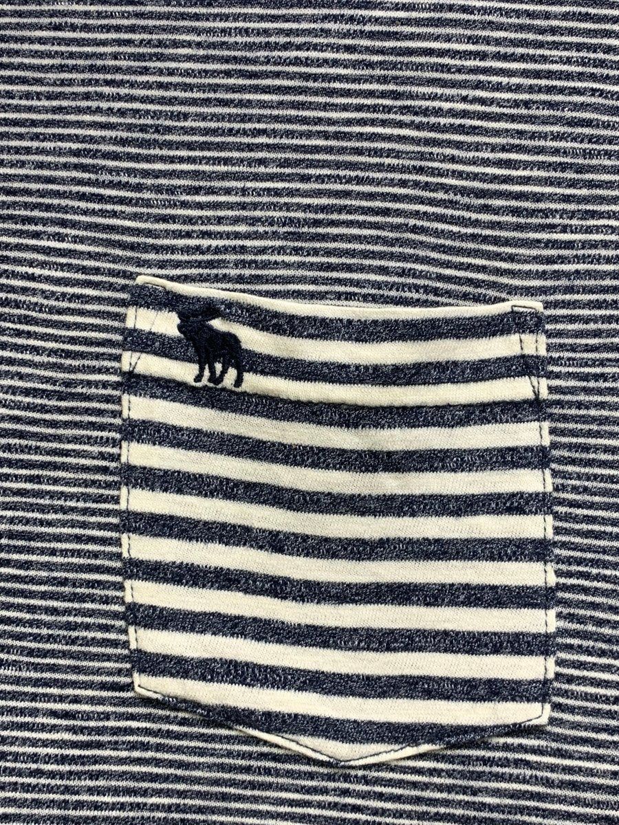 Abercrombie & Fitch Branded Original Gray & White Cotton T Shirt For Men - Preloved Labels