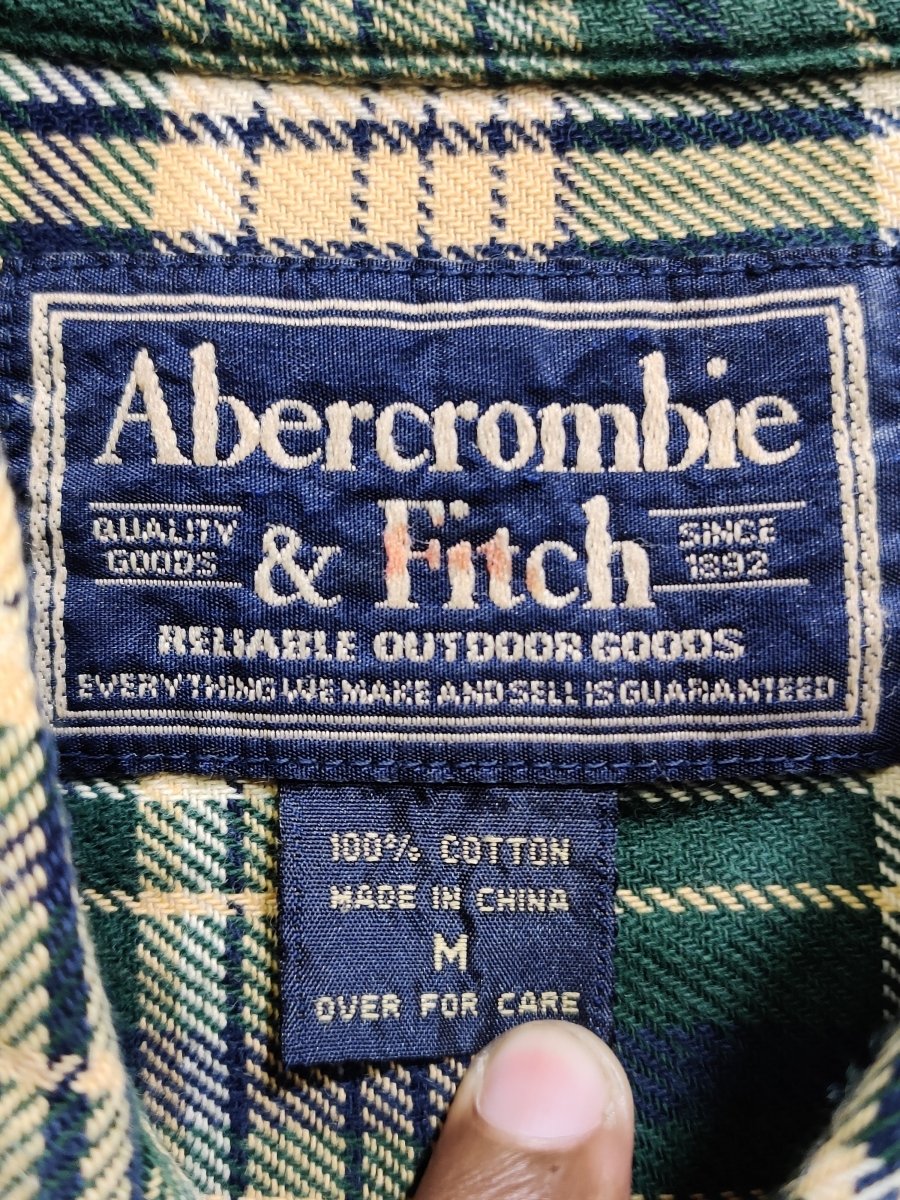 Abercrombie & Fitch Green Cotton Winter Shirt For Men - Preloved Labels
