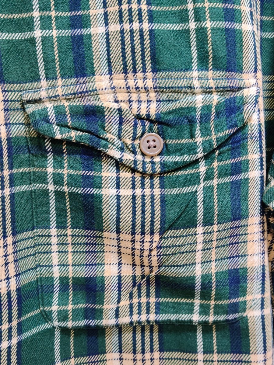 Abercrombie & Fitch Green Cotton Winter Shirt For Men - Preloved Labels