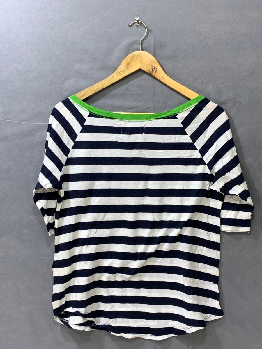 Abercrombie & Fitch White Sports For Women T Shirt Medium - Preloved Labels