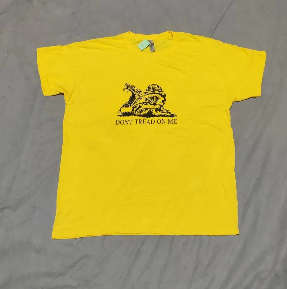 Gildan Men Cotton Yellow T Shirt L – Preloved Labels (view 2)