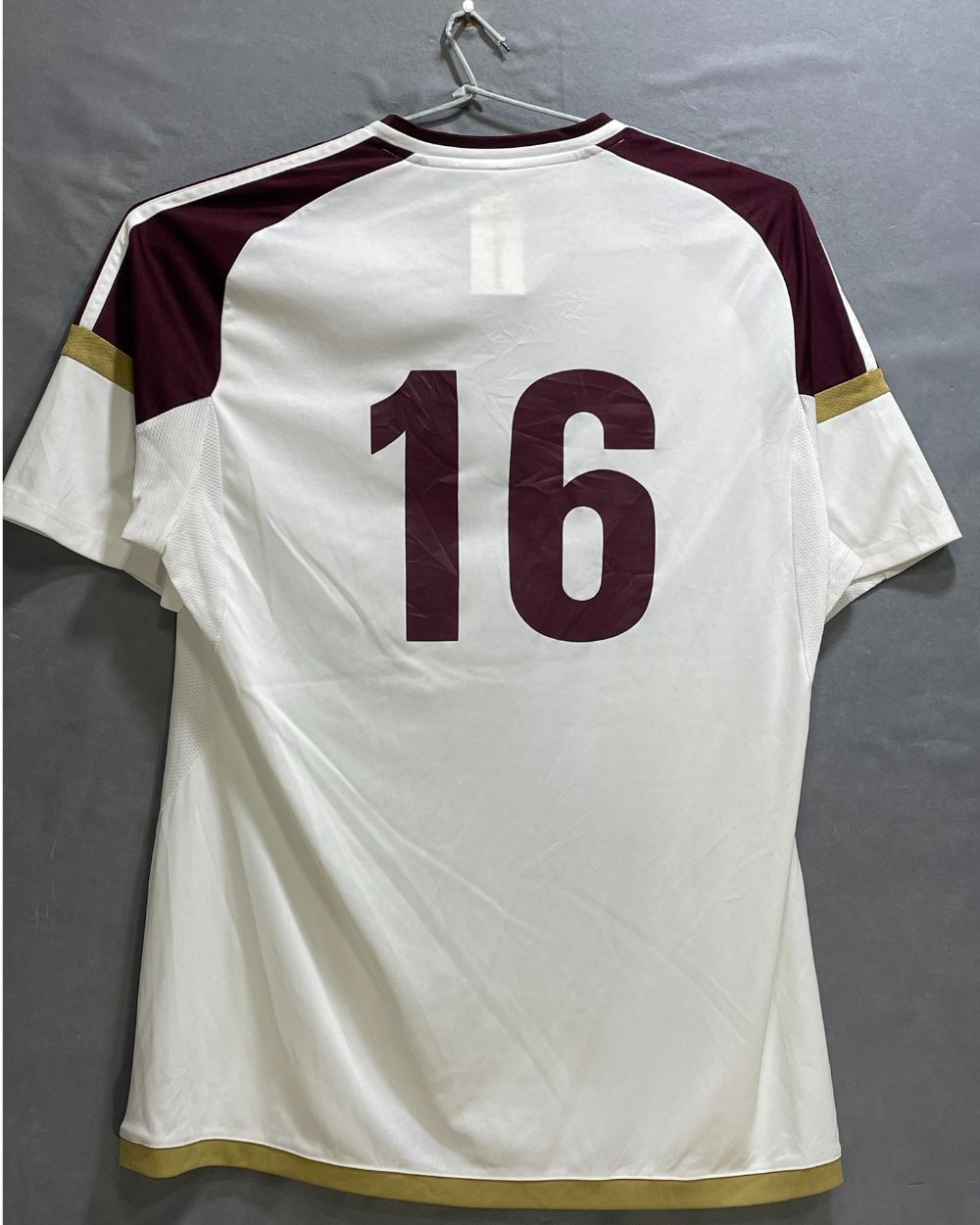 Adidas White For Men Sports T Shirt L - Preloved Labels