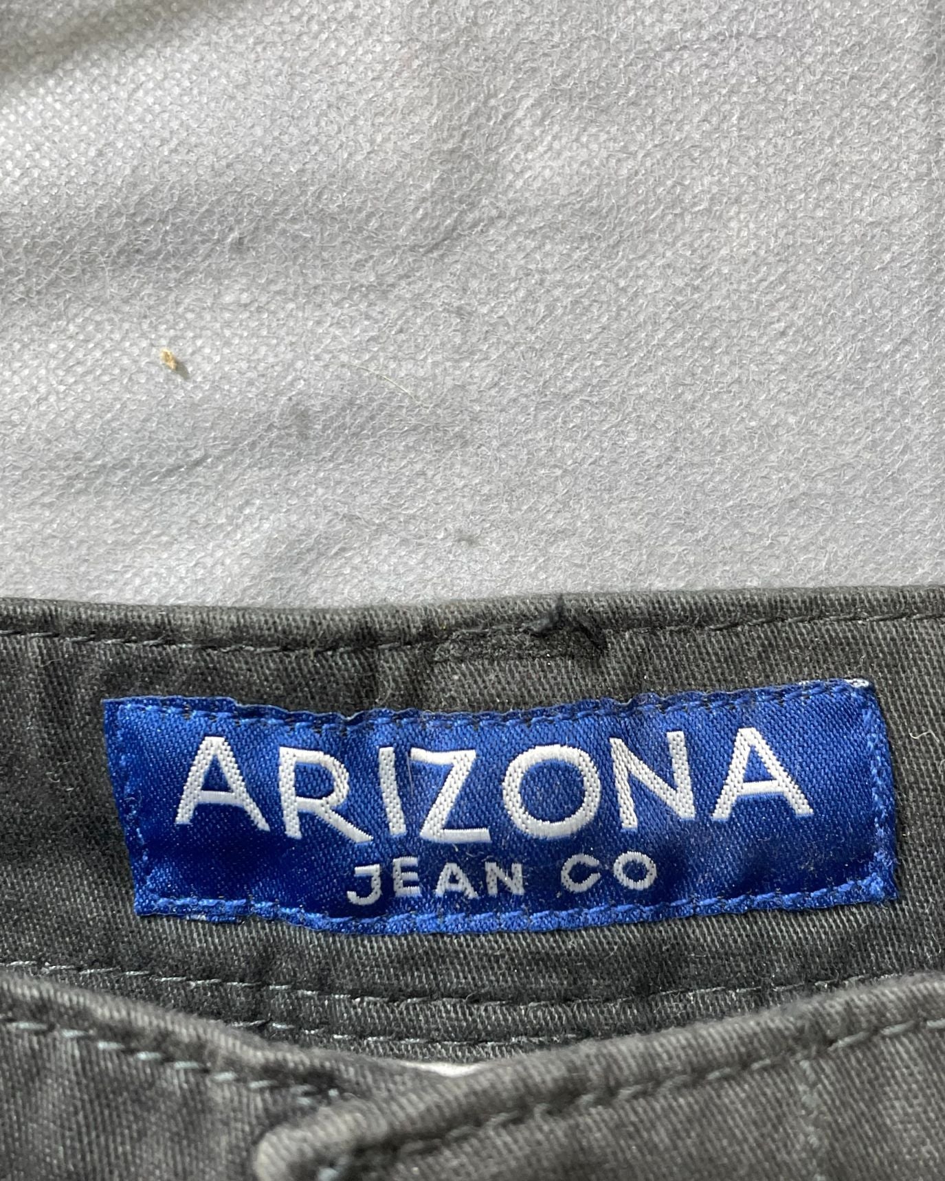 Arizona Gray Cotton Short For Men L - Preloved Labels