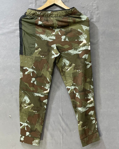 Athletic Green Polyester Jersey For Boy 16 Years - Preloved Labels